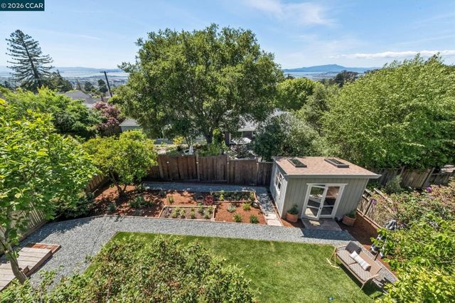 212 Yale Ave, Kensington, CA 94708