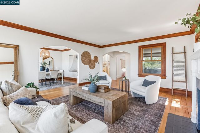 212 Yale Ave, Kensington, CA 94708