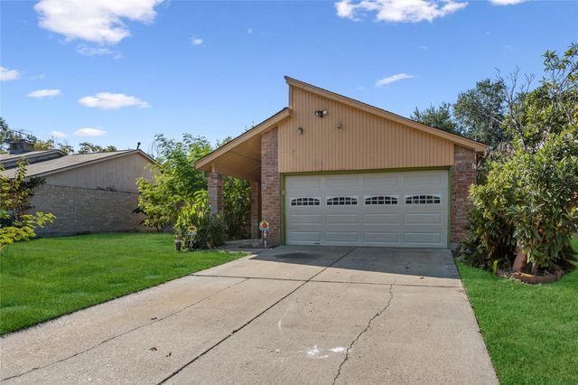 2919 Sunwood Drive, Houston, TX 77038
