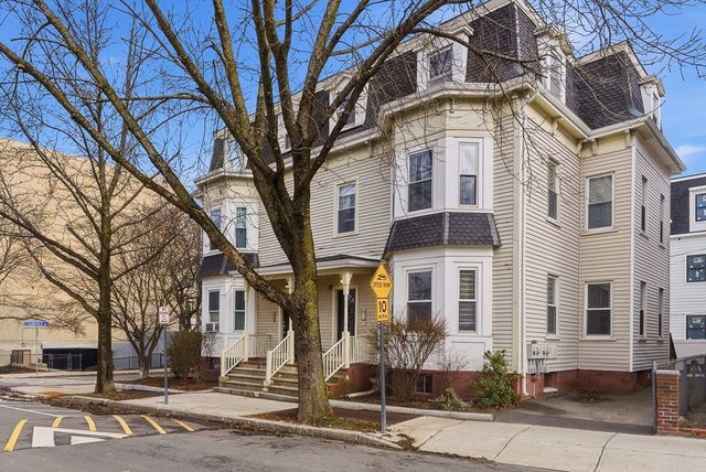 45 Pearl St 1, Somerville, MA 02145