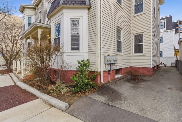 45 Pearl St 1, Somerville, MA 02145