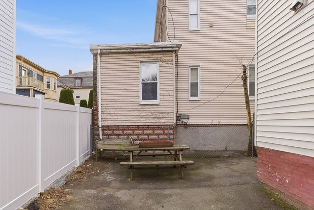 45 Pearl St 1, Somerville, MA 02145