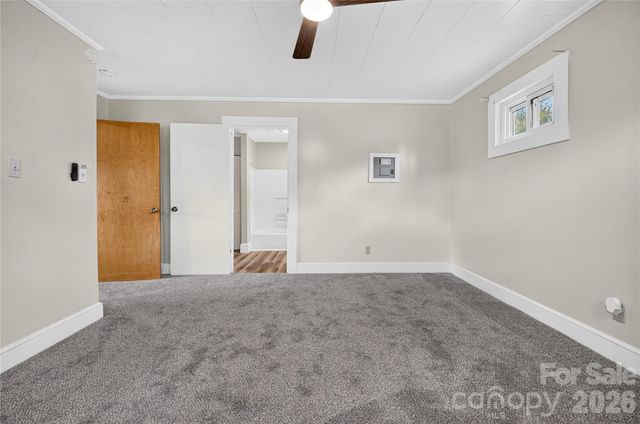 893 7th Street Drive SE, Hickory, NC 28602