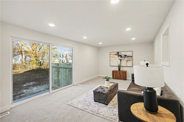 5312 Reeds Road, Mission, KS 66202