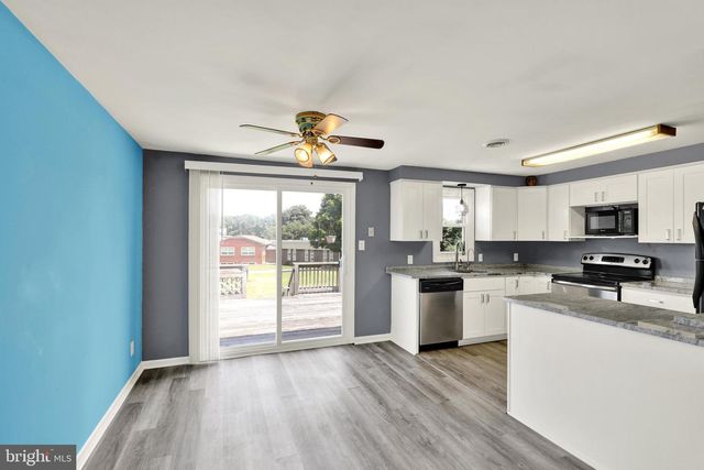 1061 STELLAR DR, Mount Joy, PA 17552