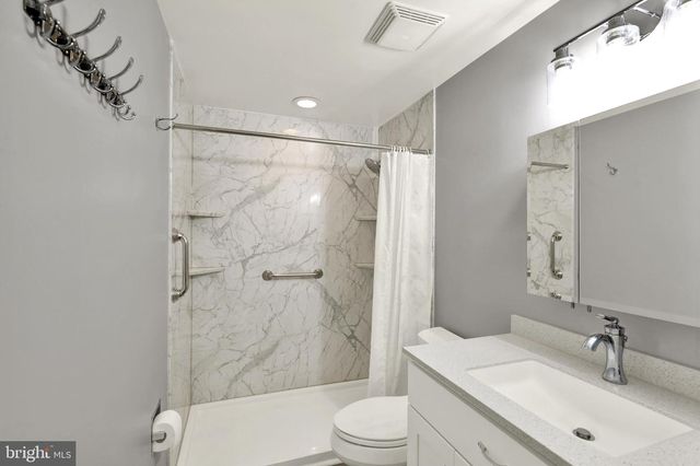 1061 STELLAR DR, Mount Joy, PA 17552
