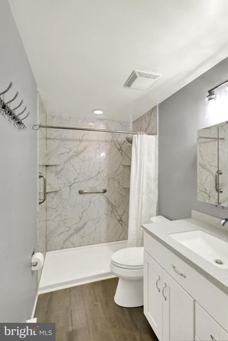 1061 STELLAR DR, Mount Joy, PA 17552