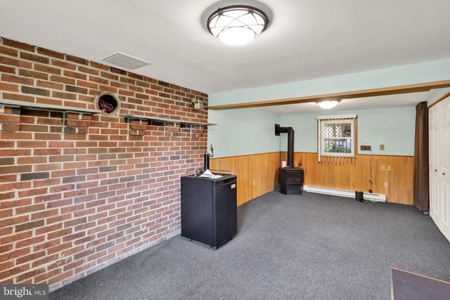 1061 STELLAR DR, Mount Joy, PA 17552