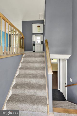 1061 STELLAR DR, Mount Joy, PA 17552