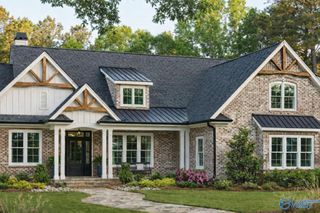 501 Lake Creek Drive, Guntersville, AL 35976