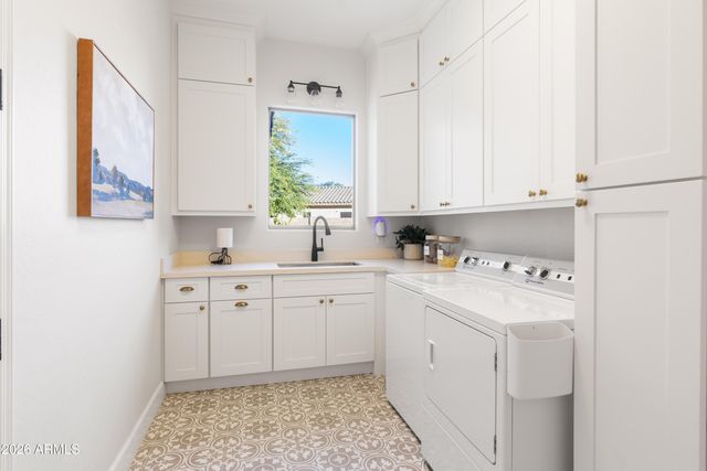 2517 S CONSTELLATION Way, Gilbert, AZ 85295