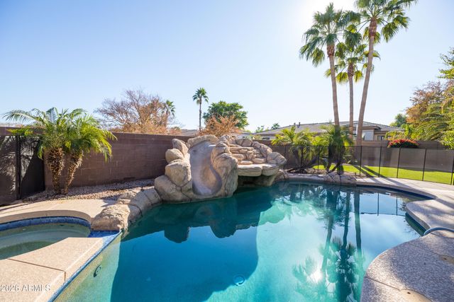 2517 S CONSTELLATION Way, Gilbert, AZ 85295