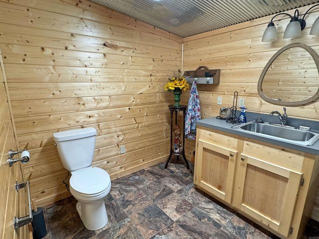 508 Harding Blvd, Mountain View, AR 72560