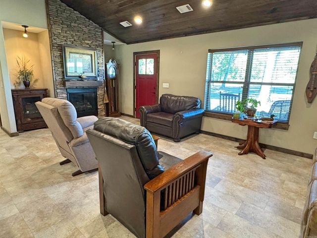 508 Harding Blvd, Mountain View, AR 72560