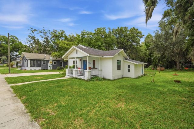 1001 E REYNOLDS STREET, Plant City, FL 33563