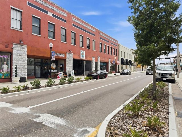 1001 E REYNOLDS STREET, Plant City, FL 33563