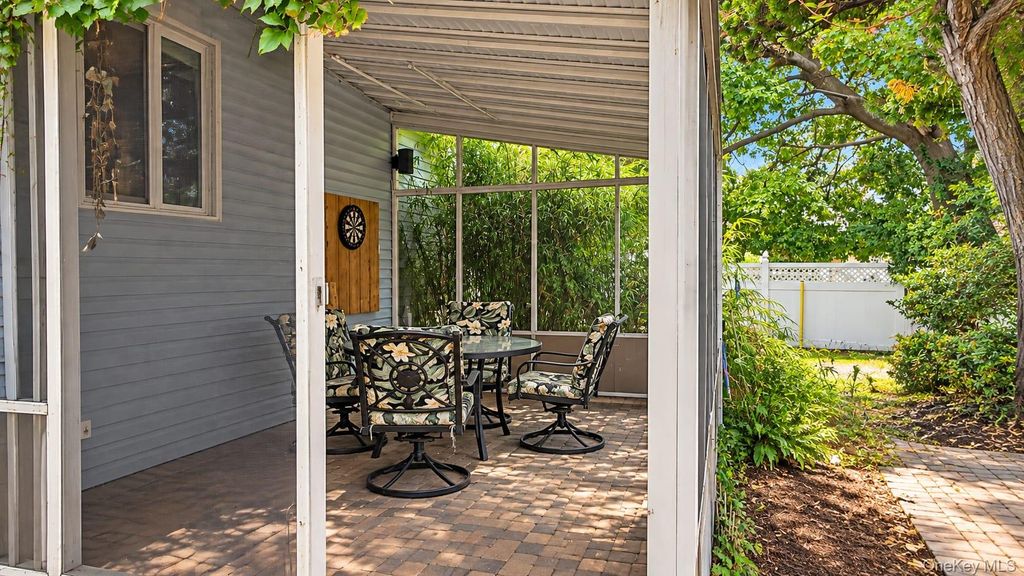 86 Jefferson Street, Inwood, NY 11096 — photo 3