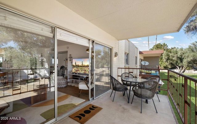 3737 E TURNEY Avenue 206, Phoenix, AZ 85018