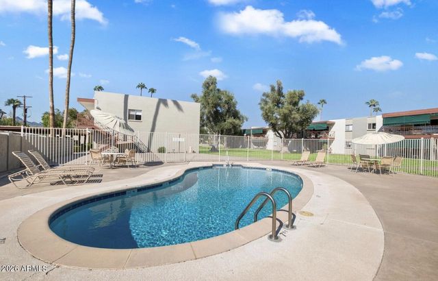 3737 E TURNEY Avenue 206, Phoenix, AZ 85018