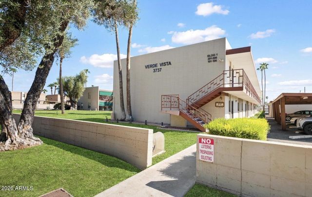 3737 E TURNEY Avenue 206, Phoenix, AZ 85018