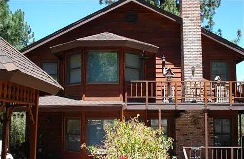 Image 1 of property listing at 5420 Shirley, Wrightwood, CA 92397