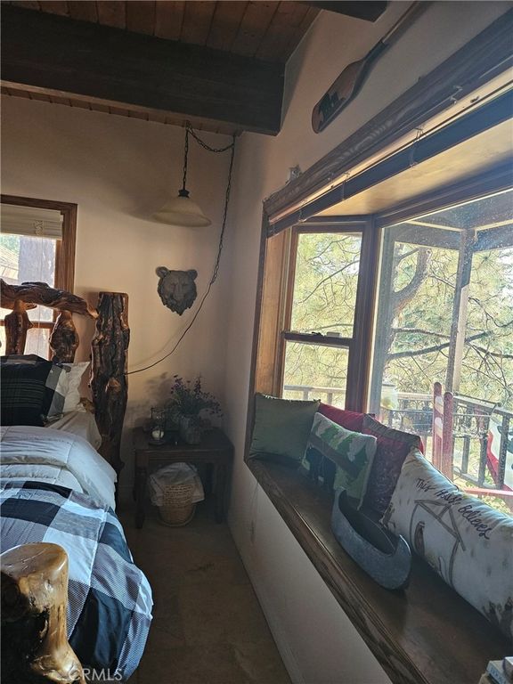 Image 11 of property listing at 5420 Shirley, Wrightwood, CA 92397