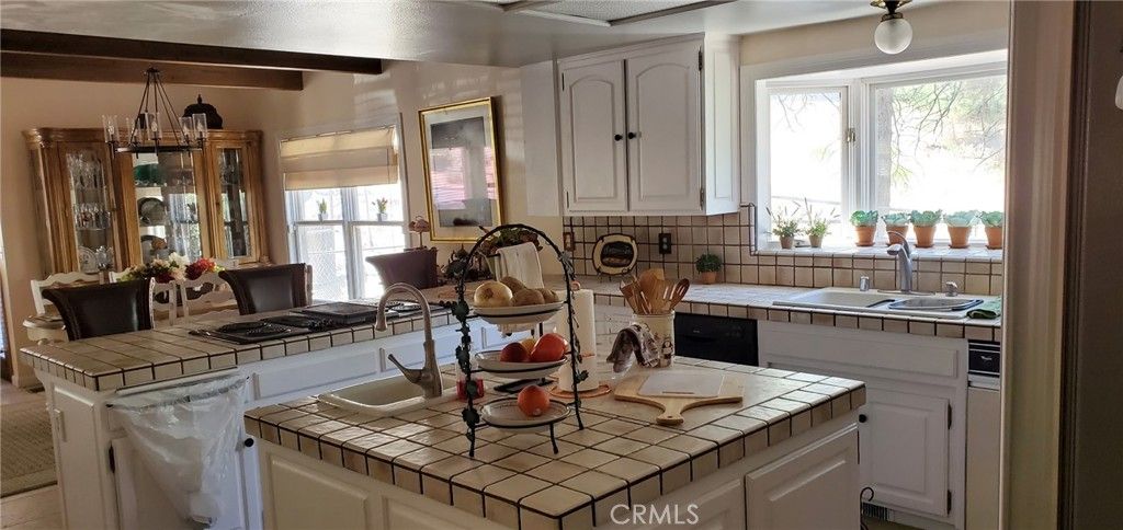 Image 13 of property listing at 5420 Shirley, Wrightwood, CA 92397