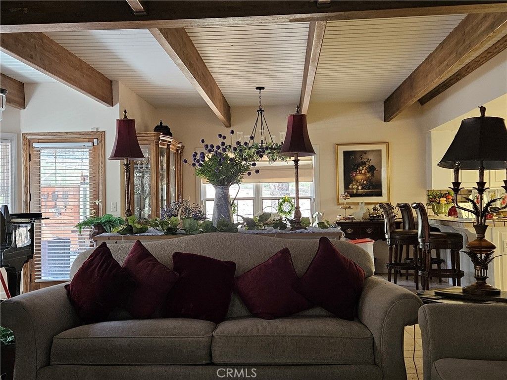 Image 9 of property listing at 5420 Shirley, Wrightwood, CA 92397