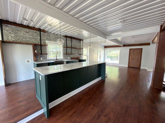 1391 Green Hill Estates Road, Monticello, KY 42633
