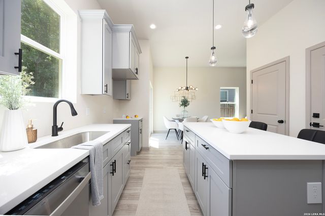 326 Cactus St, San Antonio, TX 78203