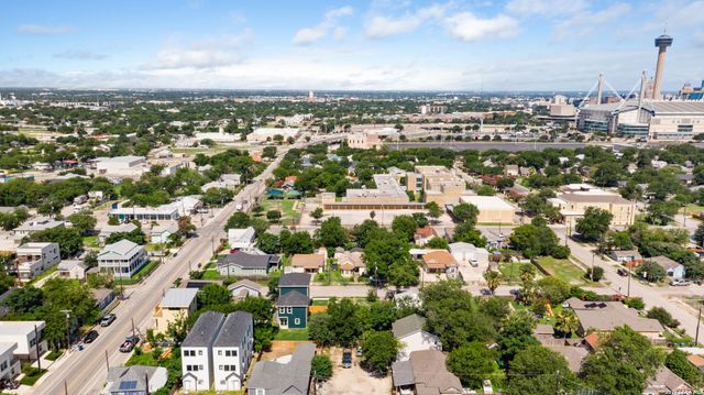 326 Cactus St, San Antonio, TX 78203