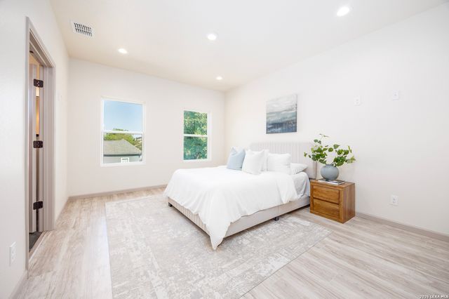 326 Cactus St, San Antonio, TX 78203