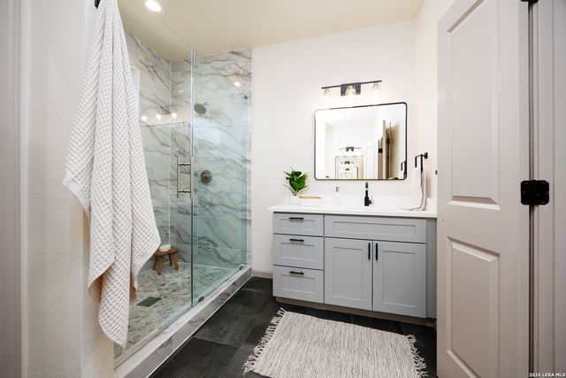 326 Cactus St, San Antonio, TX 78203