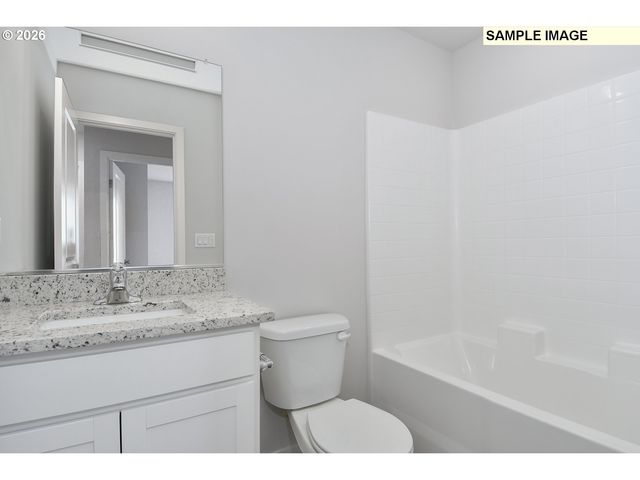 1392 OWL Ave, Woodburn, OR 97071