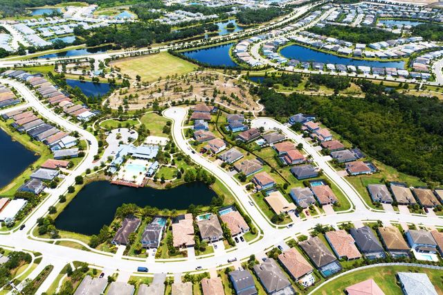 12014 PERENNIAL PLACE, Lakewood Ranch, FL 34211