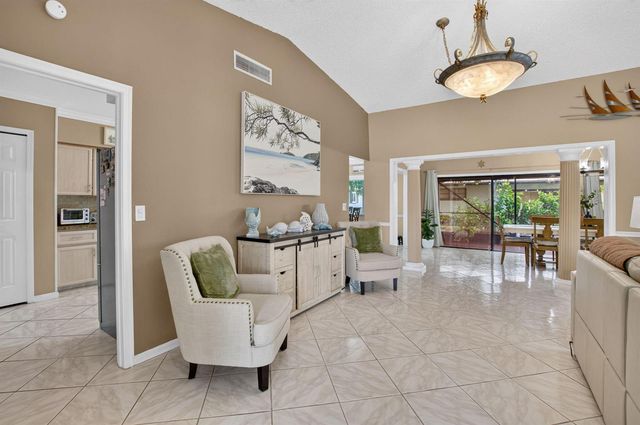 10300 GREENTRAIL Drive N, Boynton Beach, FL 33436