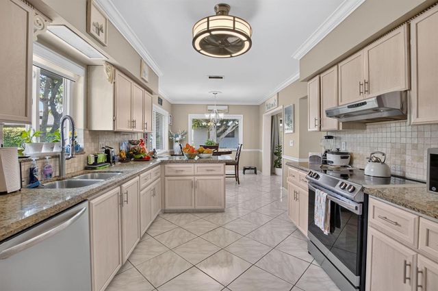 10300 GREENTRAIL Drive N, Boynton Beach, FL 33436