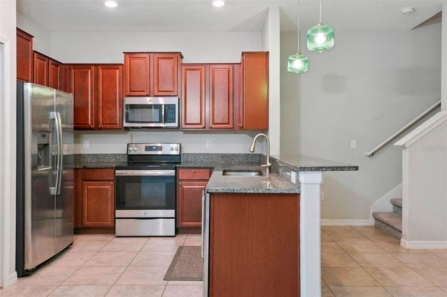 9754 PEMBROOKE PINES DRIVE, Sun City Center, FL 33573