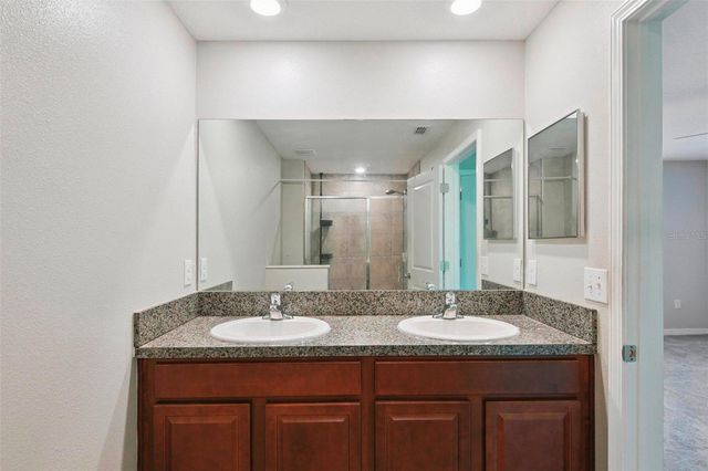 9754 PEMBROOKE PINES DRIVE, Sun City Center, FL 33573