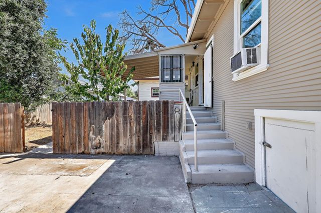 721 W Flora St, Stockton, CA 95203