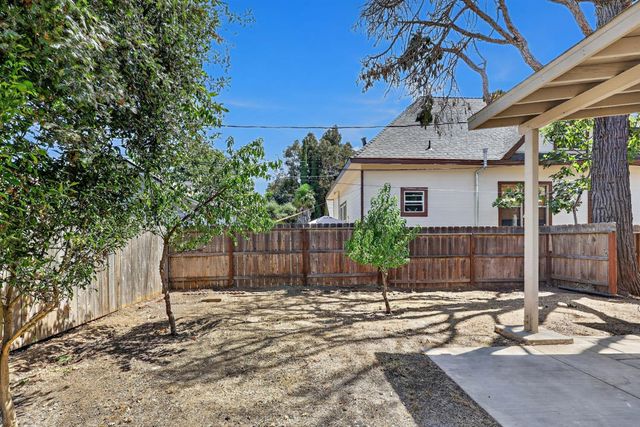 721 W Flora St, Stockton, CA 95203