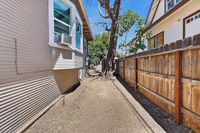 721 W Flora St, Stockton, CA 95203