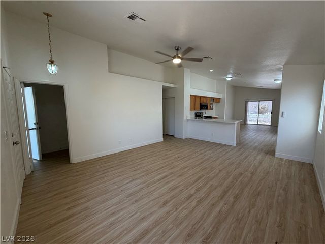 7820 Odysseus Avenue, Las Vegas, NV 89131