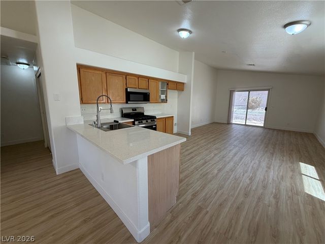7820 Odysseus Avenue, Las Vegas, NV 89131