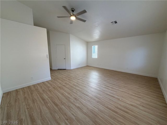 7820 Odysseus Avenue, Las Vegas, NV 89131