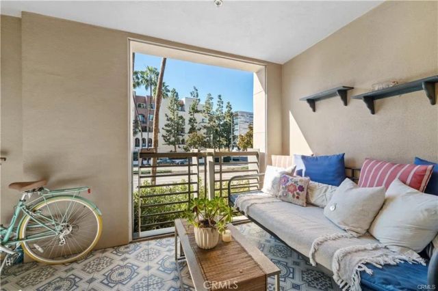 5831 Seawalk Drive 140, Playa Vista, CA 90094