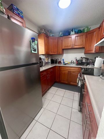 46-232 Kahuhipa Street F103, Kaneohe, HI 96744