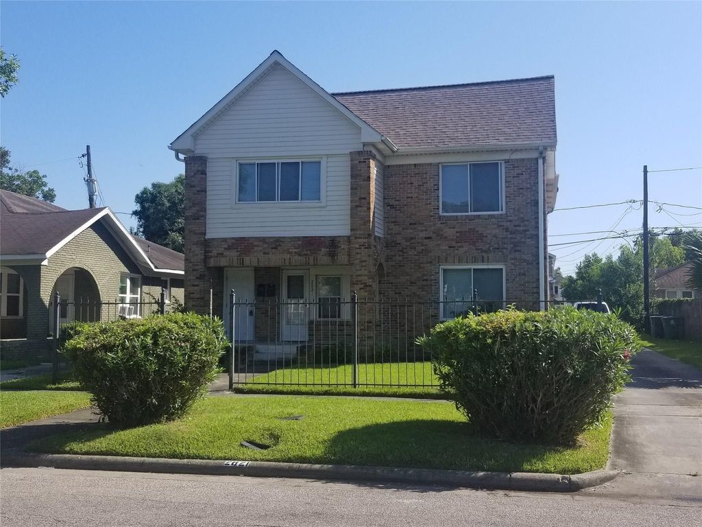 2823 Cleburne Street, Houston, TX 77004
