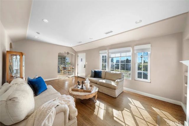 1809 Sonoma Drive, Altadena, CA 91001