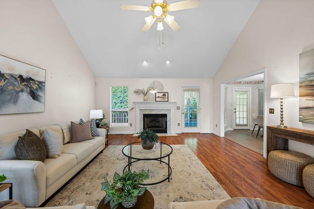 8837 River Cove Drive, Harrison, TN 37341